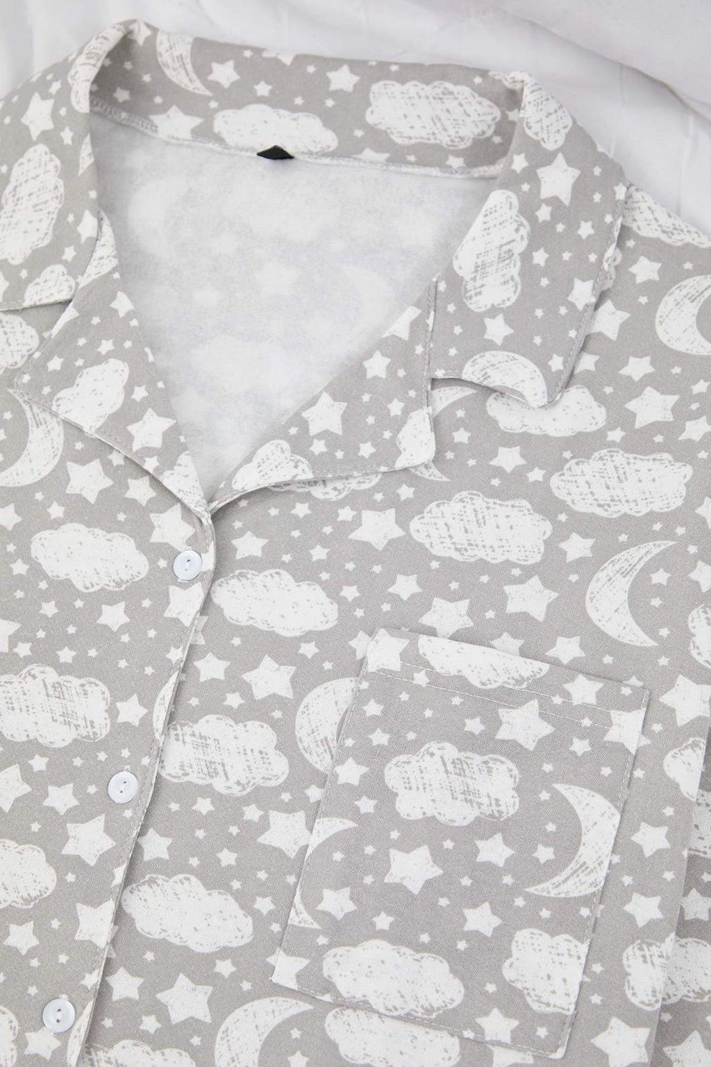 Trendyolmilla Gri Pamuklu Bulutlu Cep Detaylı Örme Pijama Takımı THMAW25PT00227