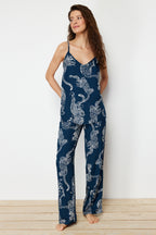 Trendyolmilla Lacivert Kaplan Desenli İp Askılı Viskon Dokuma Pijama Takımı THMSS24PT00127