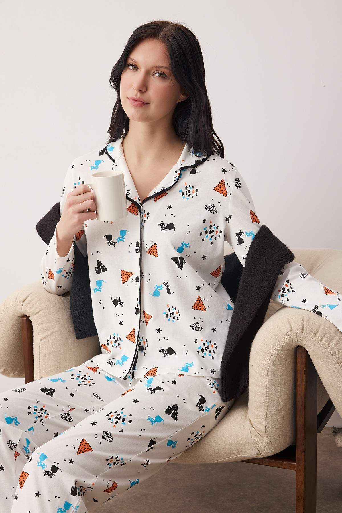 Trendyolmilla Mavi %100 Pamuklu Desenli Örme Pijama Takımı THMAW21PT0084