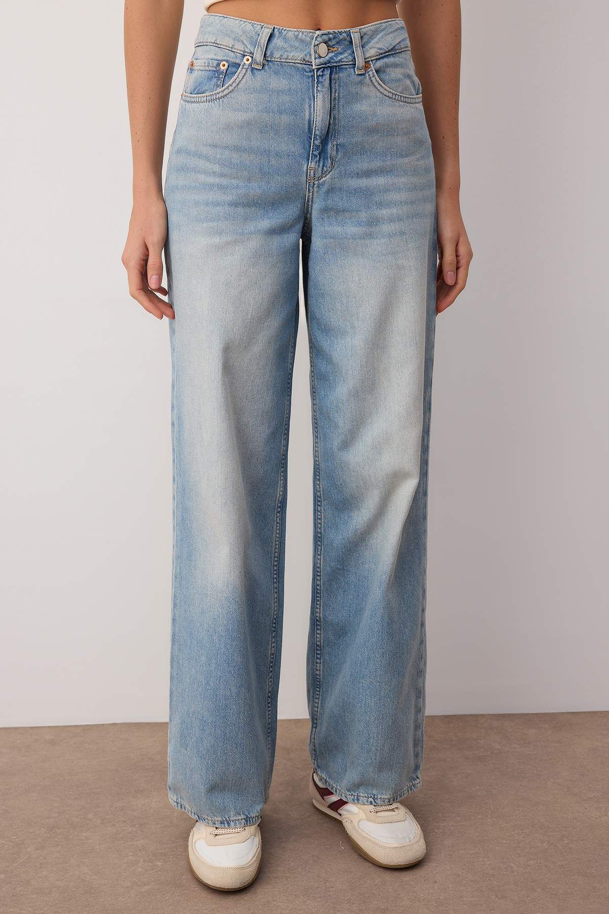 Mavi Yüksek Bel Mevsimlik İnce Dökümlü Wide Leg/Geniş Paça Jeans TWOAW26JE00179