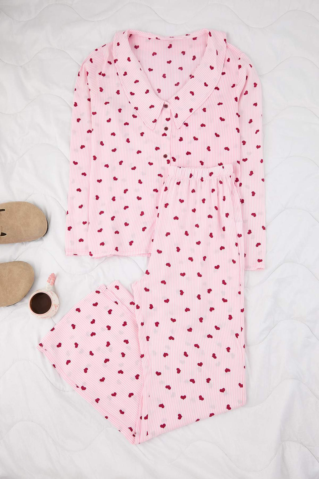 Trendyolmilla Pembe Çizgili Viskon Dokuma Pijama Takımı THMAW26PT00106