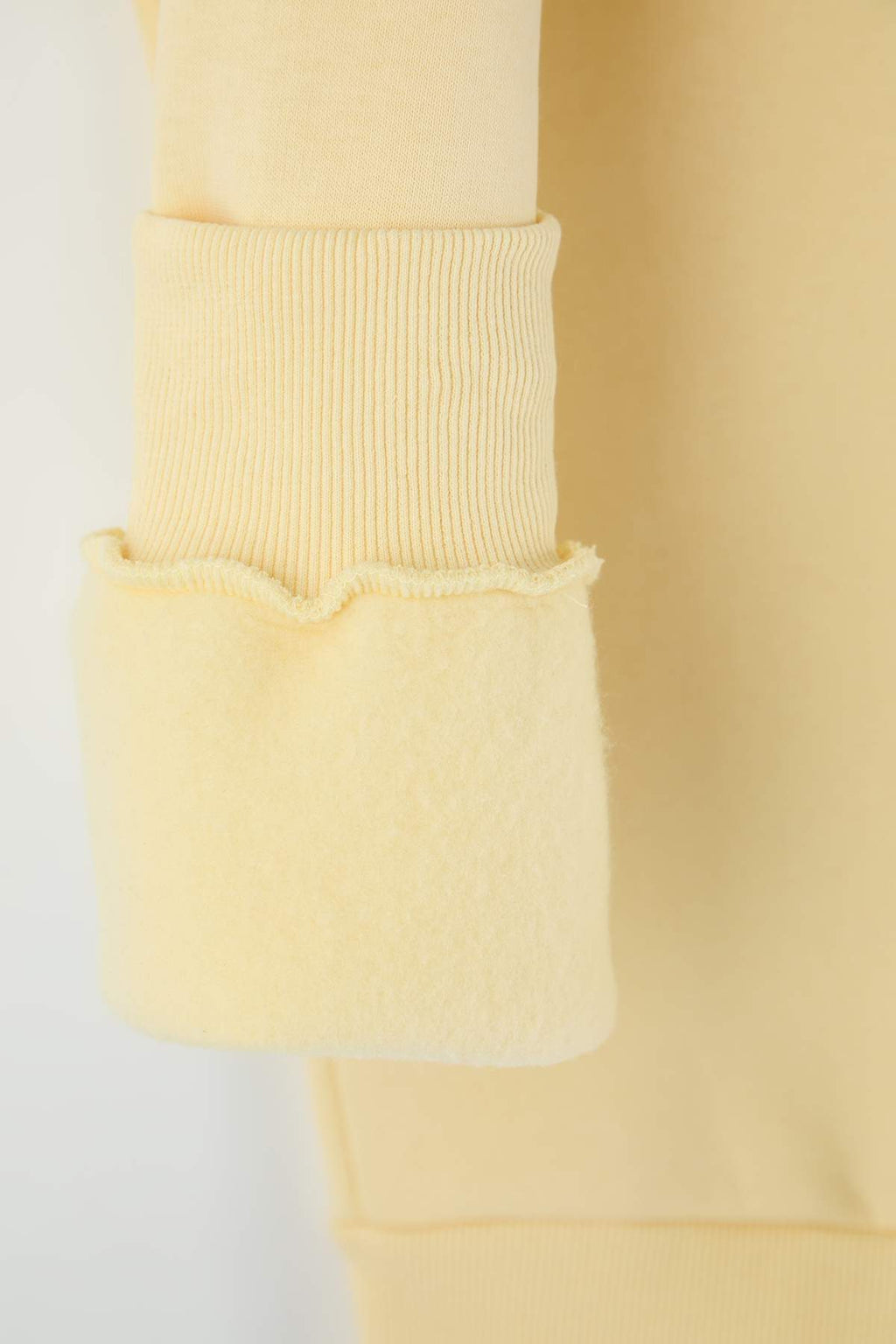 Teen Sarı Kabartma Slogan Baskılı Oversize/Geniş Kalıp Kalın Örme Sweatshirt TWOAW26SW00172