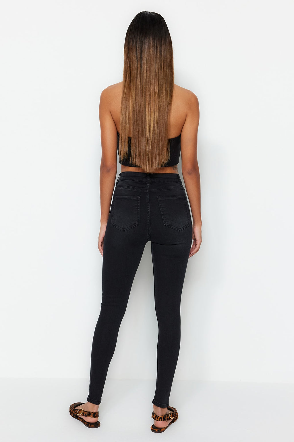 Trendyolmilla Gece Mavisi Vücudu Saran Yüksek Bel Ekstra Esnek Skinny Jeans TWOSS23JE00080