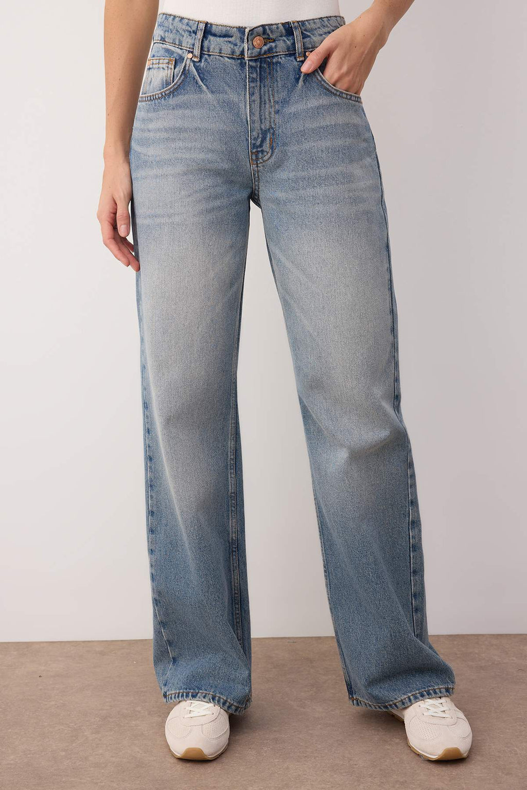 Trendyolmilla Mavi Normal Bel Geniş Paça Wide Leg Jeans TWOAW26JE00078