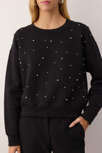 Trendyolmilla Siyah Taş Akseusar Detaylı Bisiklet Yaka Regular Crop Örme Sweatshirt TWOAW26SW00090