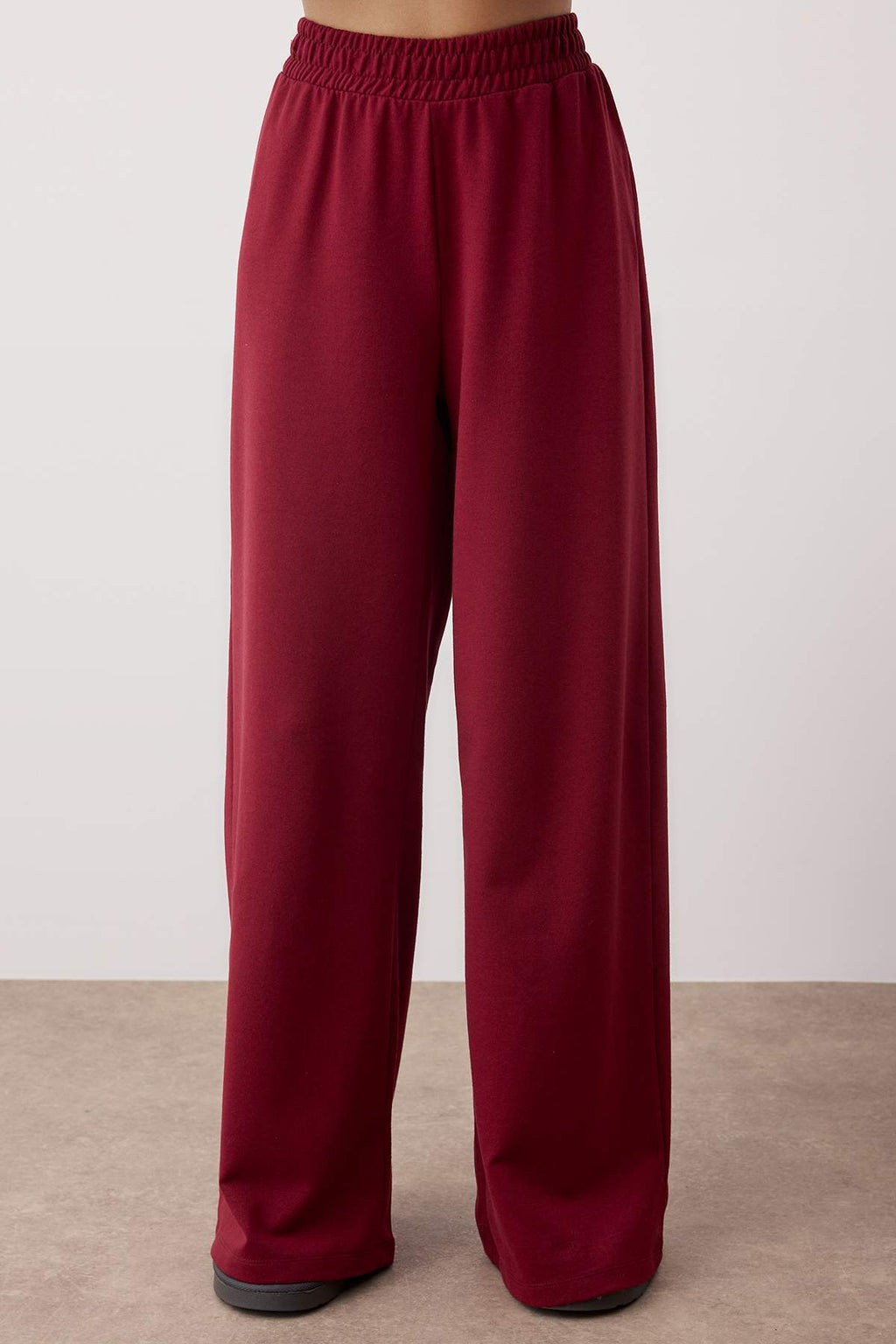Trendyolmilla Lacivert Kapüşonlu Geniş Kalıp Örme Pijama Takımı TWOSS21EM0026