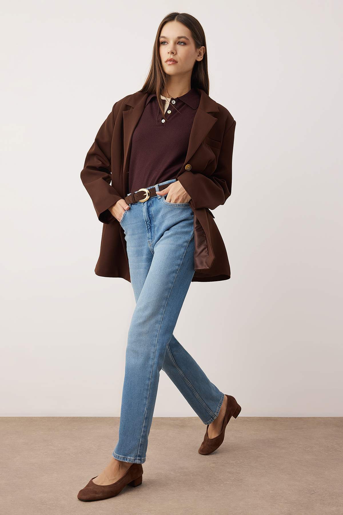 Mavi Yüksek Bel Comfort/Esnek Slim Fit Mom Jeans TWOAW26JE00229