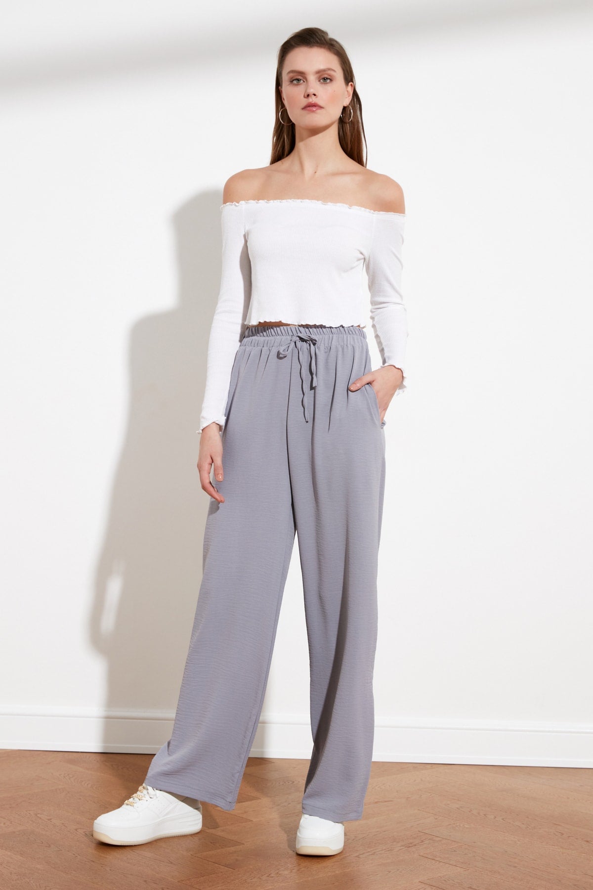Gri Beli Lastikli Wide Leg/Geniş Paça Dokuma Pantolon TWOSS21PL0248 Secondary image