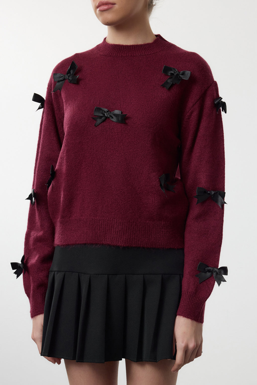 Trendyolmilla Ekru Yumuşak Dokulu Kurdele/Fiyonk Detaylı Triko Kazak TWOAW25KZ00155