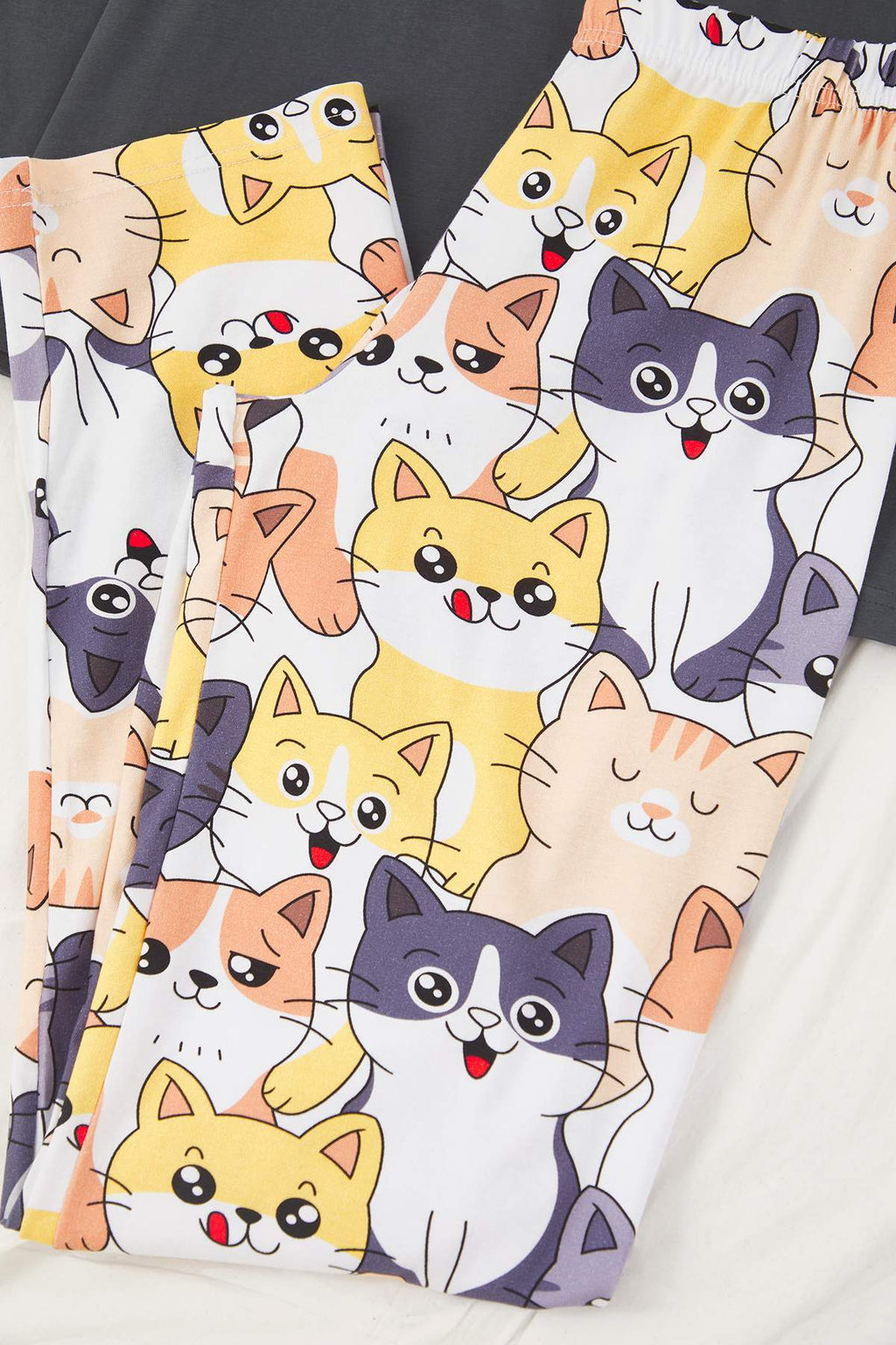 Antrasit Kedi Desenli Pamuklu Likralı Yumuşak Tuşe Örme Pijama Takımı THMAW26PT00167