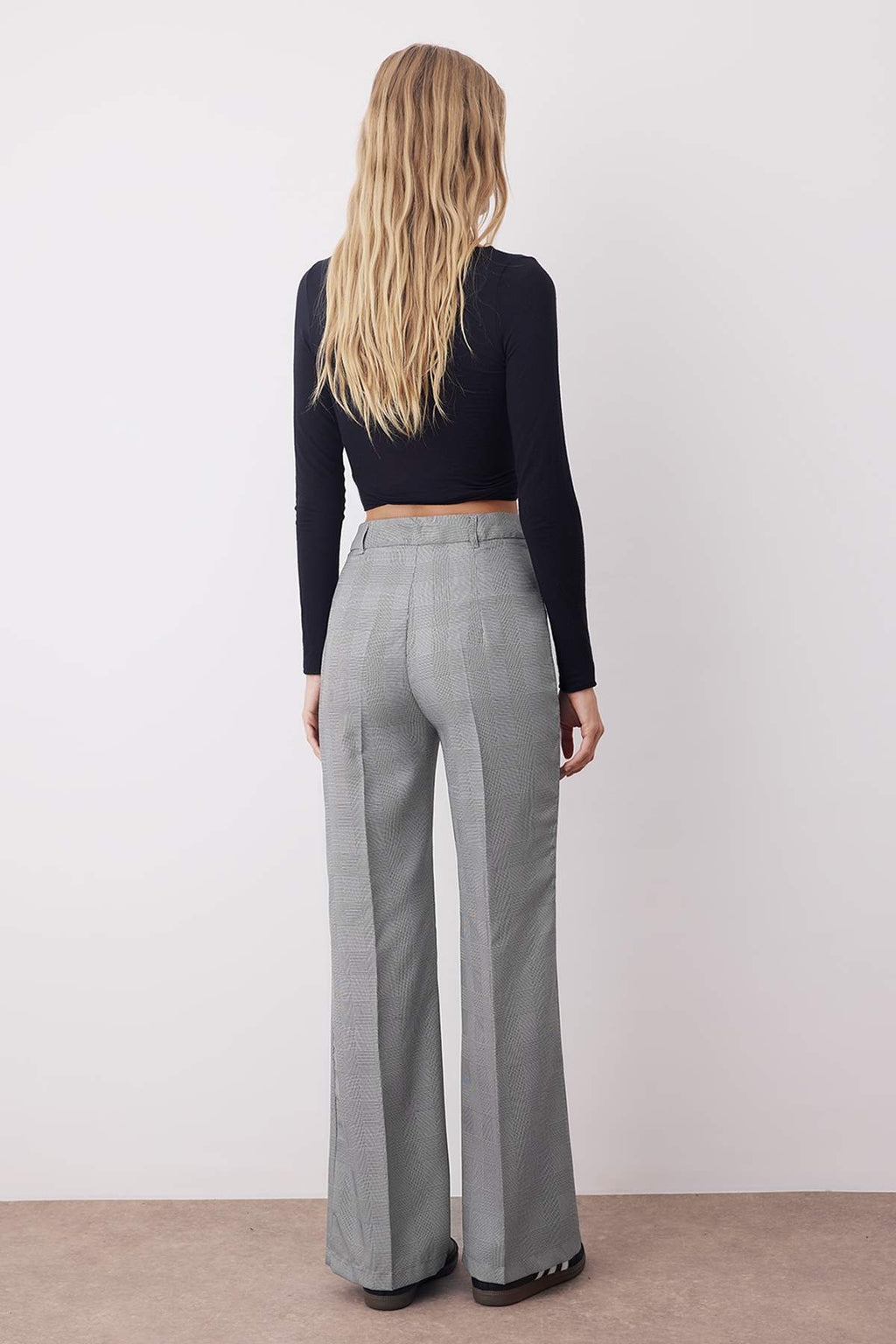 Gri Ekoseli Flare Bootcut Kumaş Pantolon TWOAW26PL00067