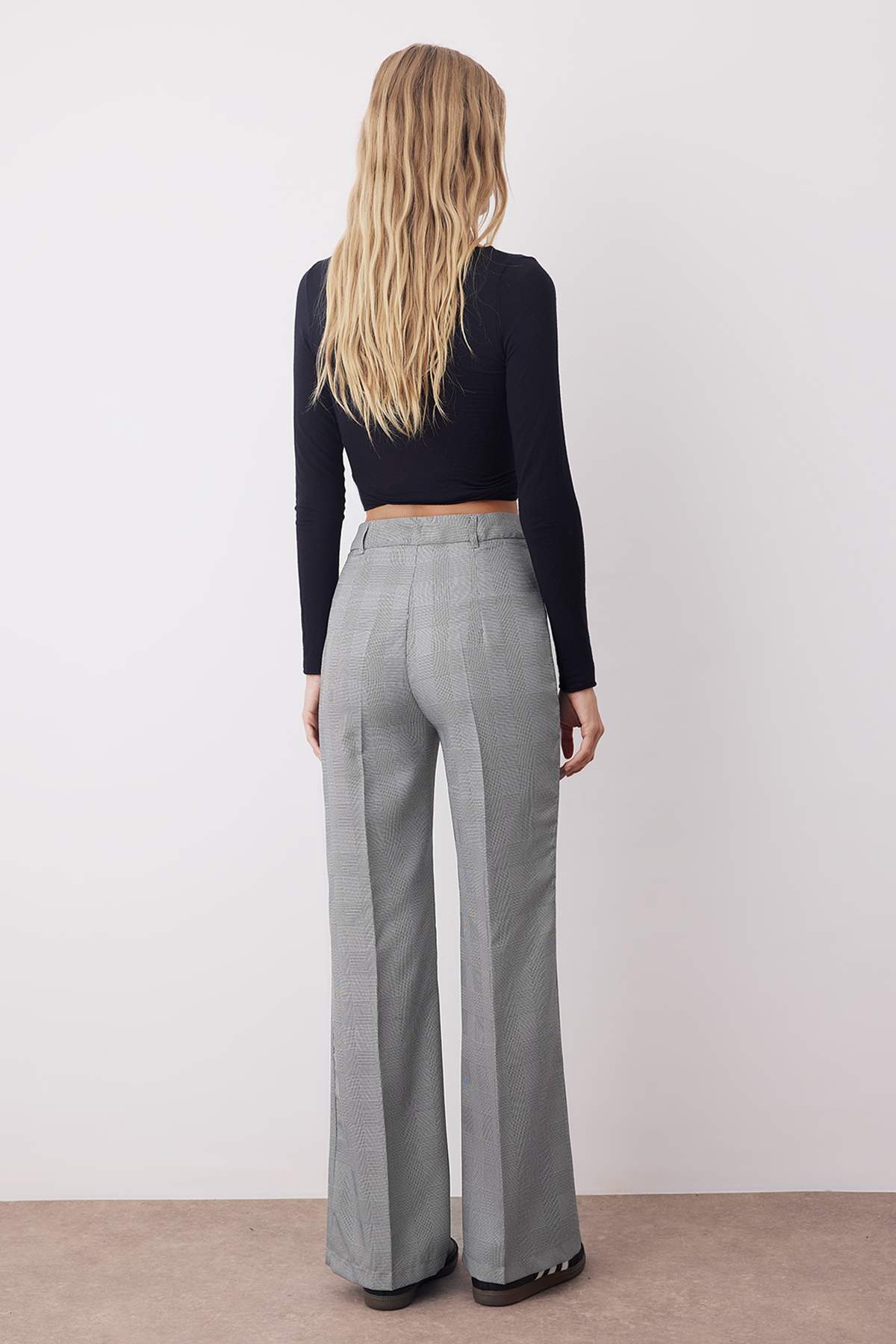 Gri Ekoseli Flare Bootcut Kumaş Pantolon TWOAW26PL00067