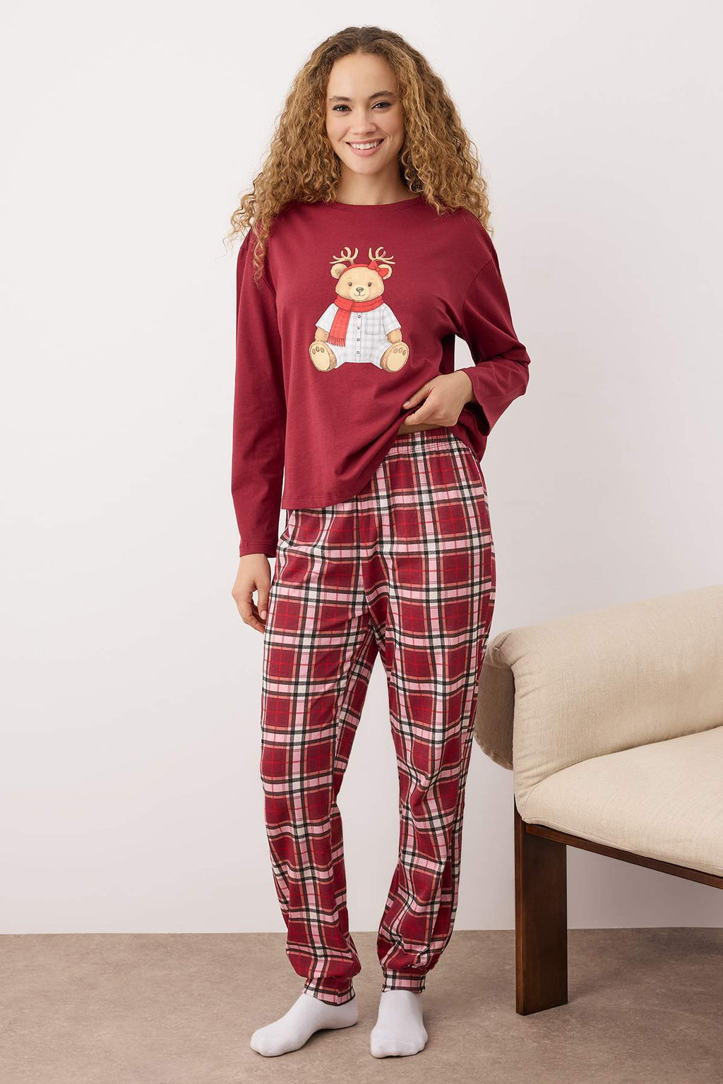 Kadın Couple/Çift Bordo %100 Pamuklu Yılbaşı Temalı Ekoseli Örme Pijama Takımı THMAW26PT00170