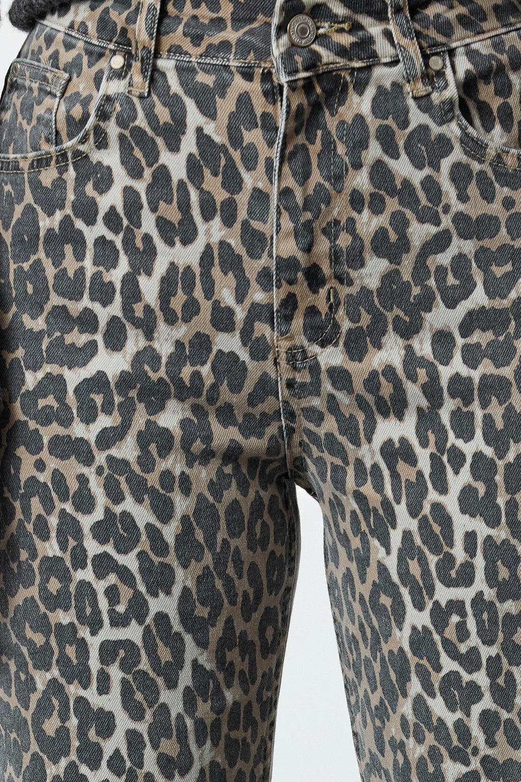 Trendyolmilla Çok Renkli Leopar Desenli Kahverengi Yüksek Bel Orta Esnek Wide Leg Jeans TWOAW25JE00309