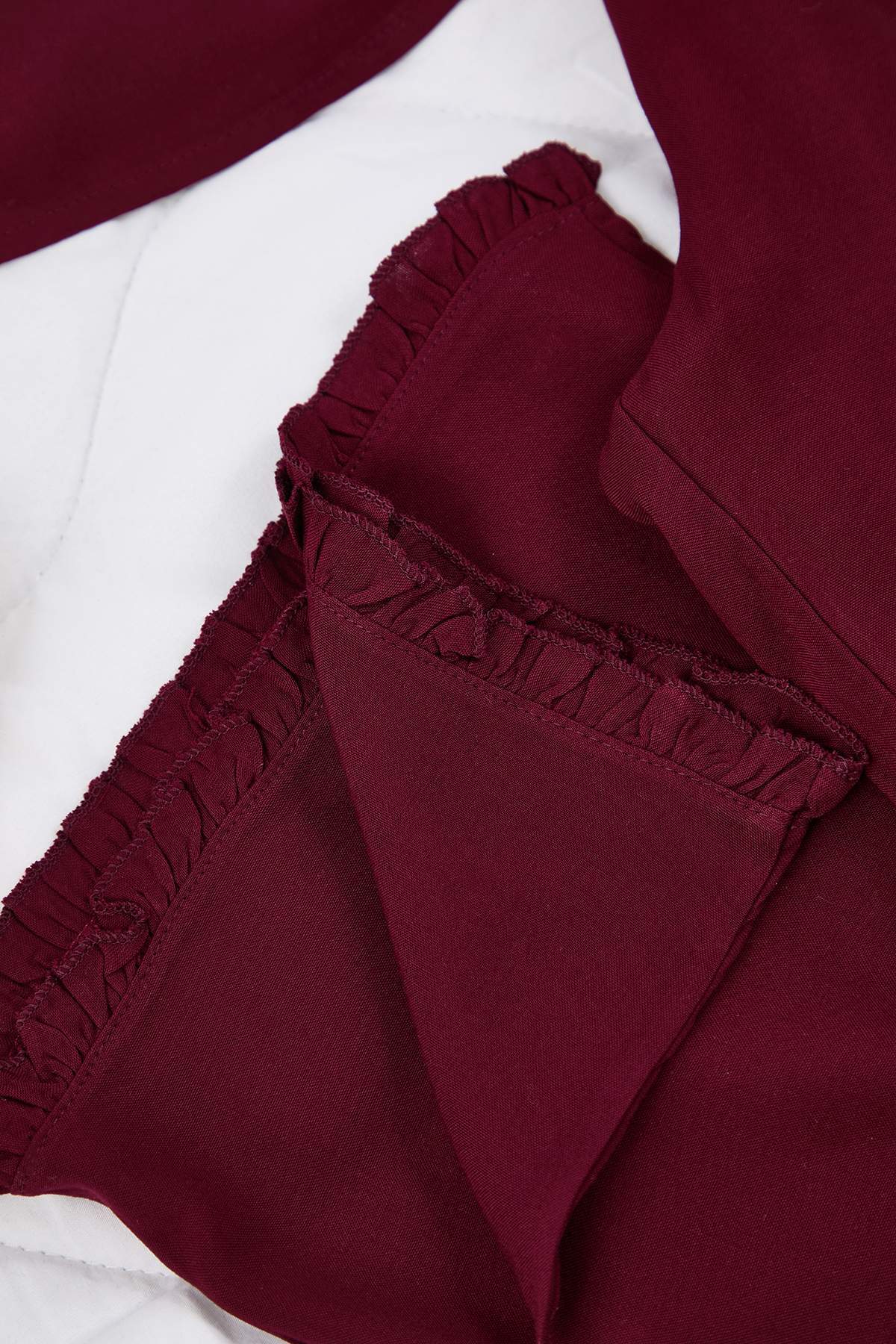 Trendyolmilla Mürdüm Fırfırlı Cep Detaylı Viskon Dokuma Pijama Takımı THMAW25PT00146