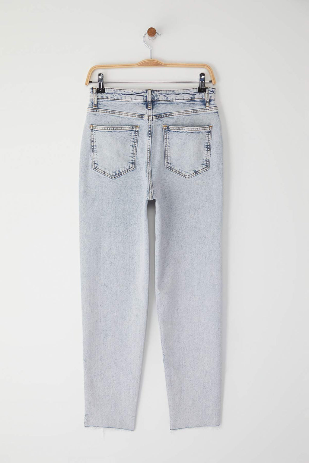 Trendyolmilla Açık Mavi Yüksek Bel Mom Comfort Jeans TWOSS25JE00279