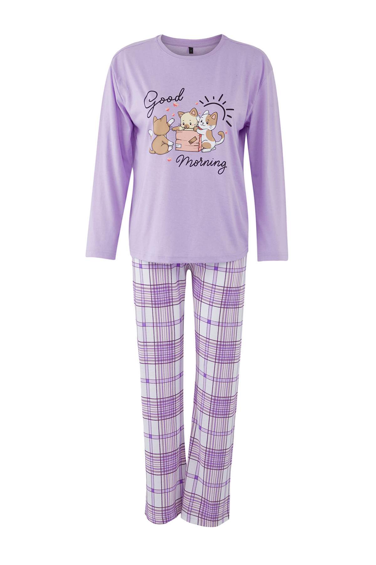 Trendyolmilla Kırmızı-Beyaz Ayıcıklı Kış Temalı Örme Pijama Takımı THMAW26PT00047