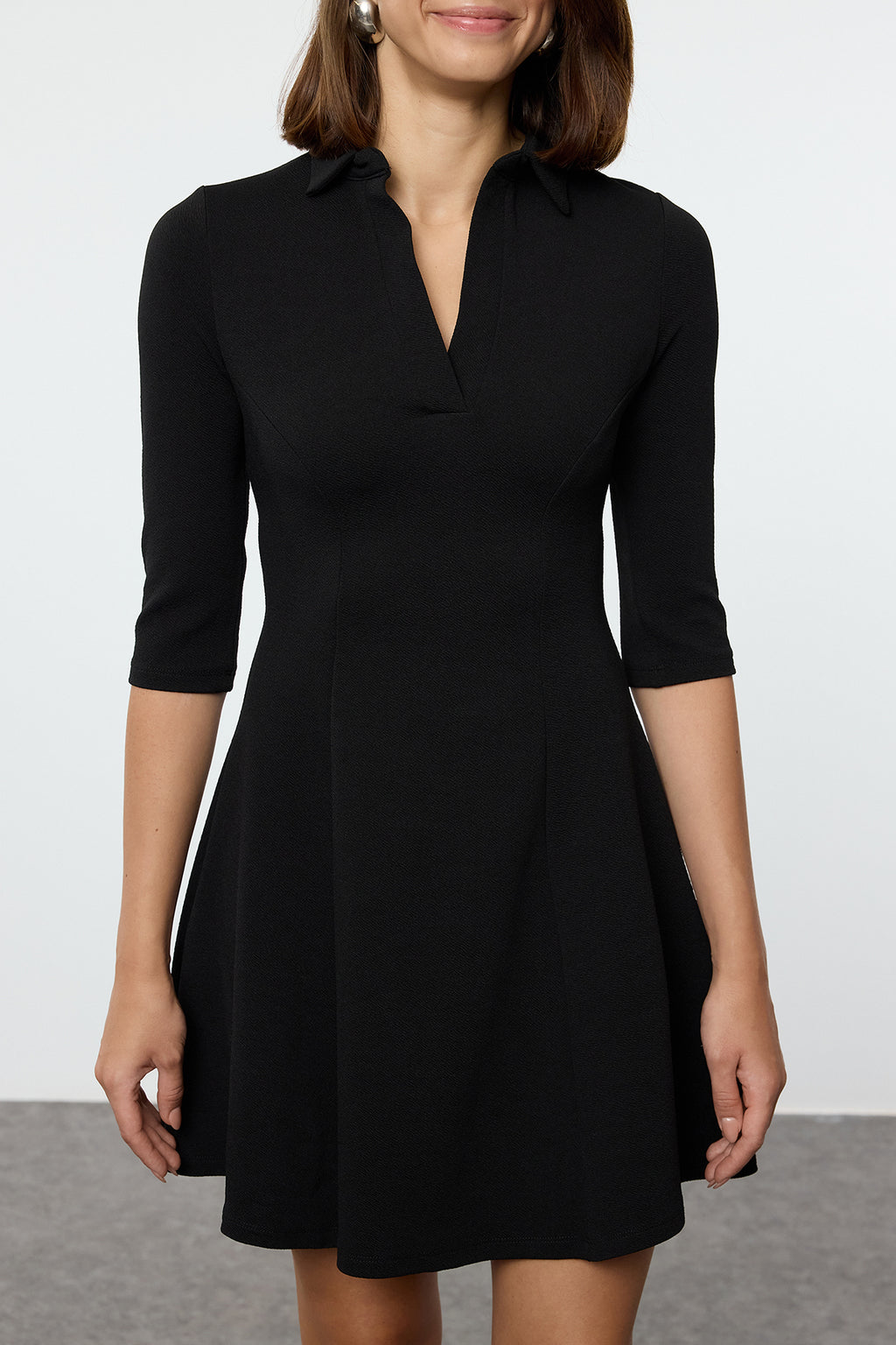 Siyah Polo Yaka Skater/Belden Açılan Mini Örme Elbise TWOAW25EL00499