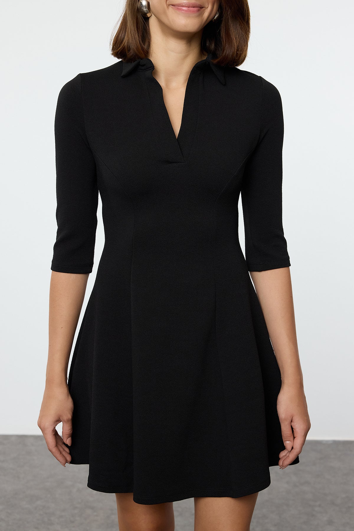 Siyah Polo Yaka Skater/Belden Açılan Mini Örme Elbise TWOAW25EL00499