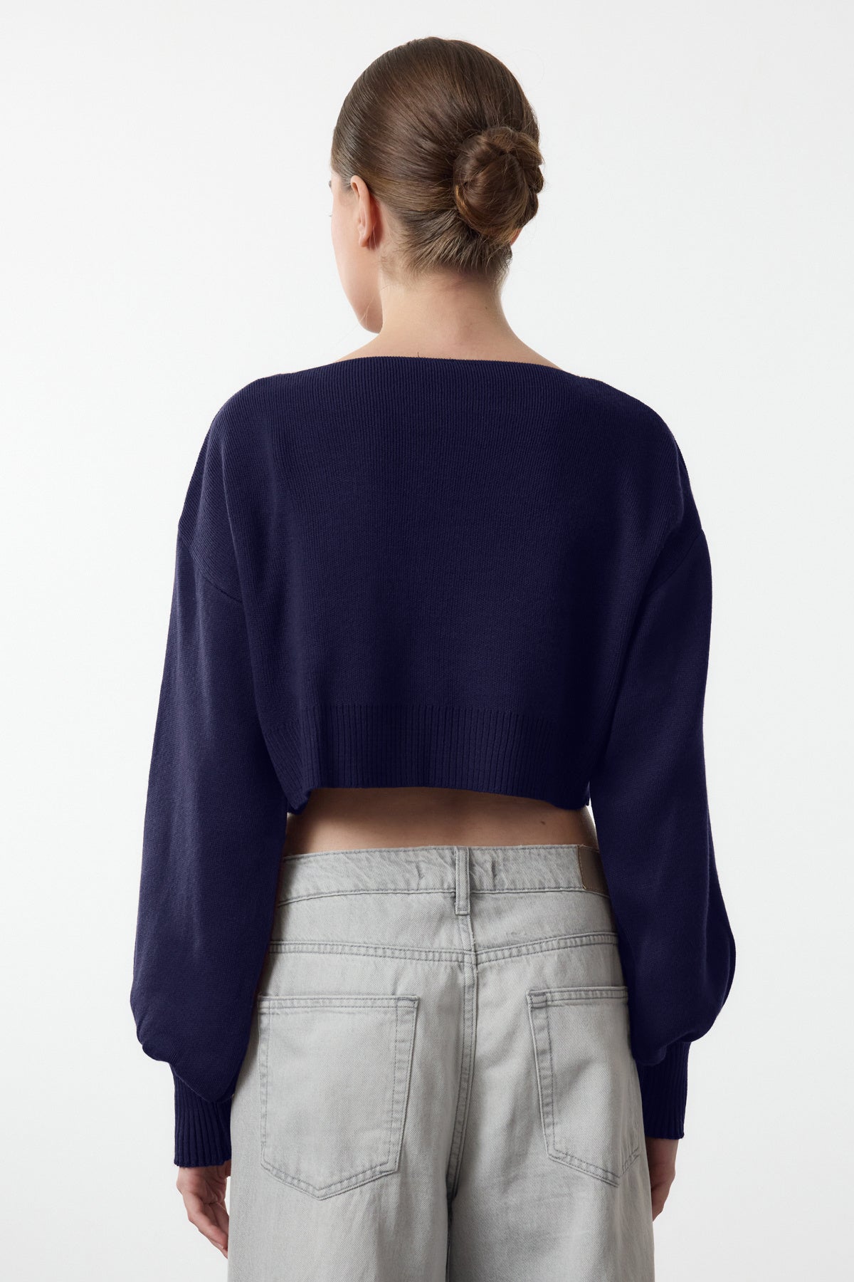 Trendyolmilla Ekru Süper Crop Basic Fiyonklu Triko Hırka TWOAW24HI00315