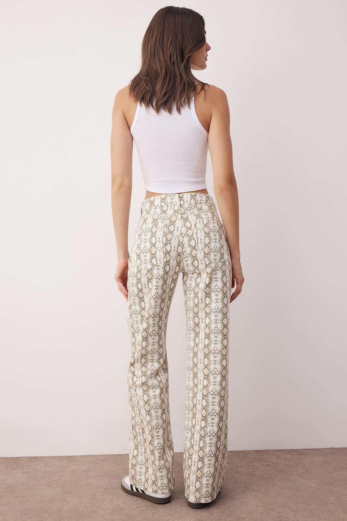 Çok Renkli Animal Yılan Desenli Yüksek Bel Wide Leg Jeans TWOAW26JE00136