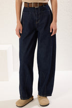 Trendyolmilla Ekru Kahverengi Kemerli Dikiş Detaylı Yüksek Bel Barrel Baggy Jeans TWOSS25JE00182