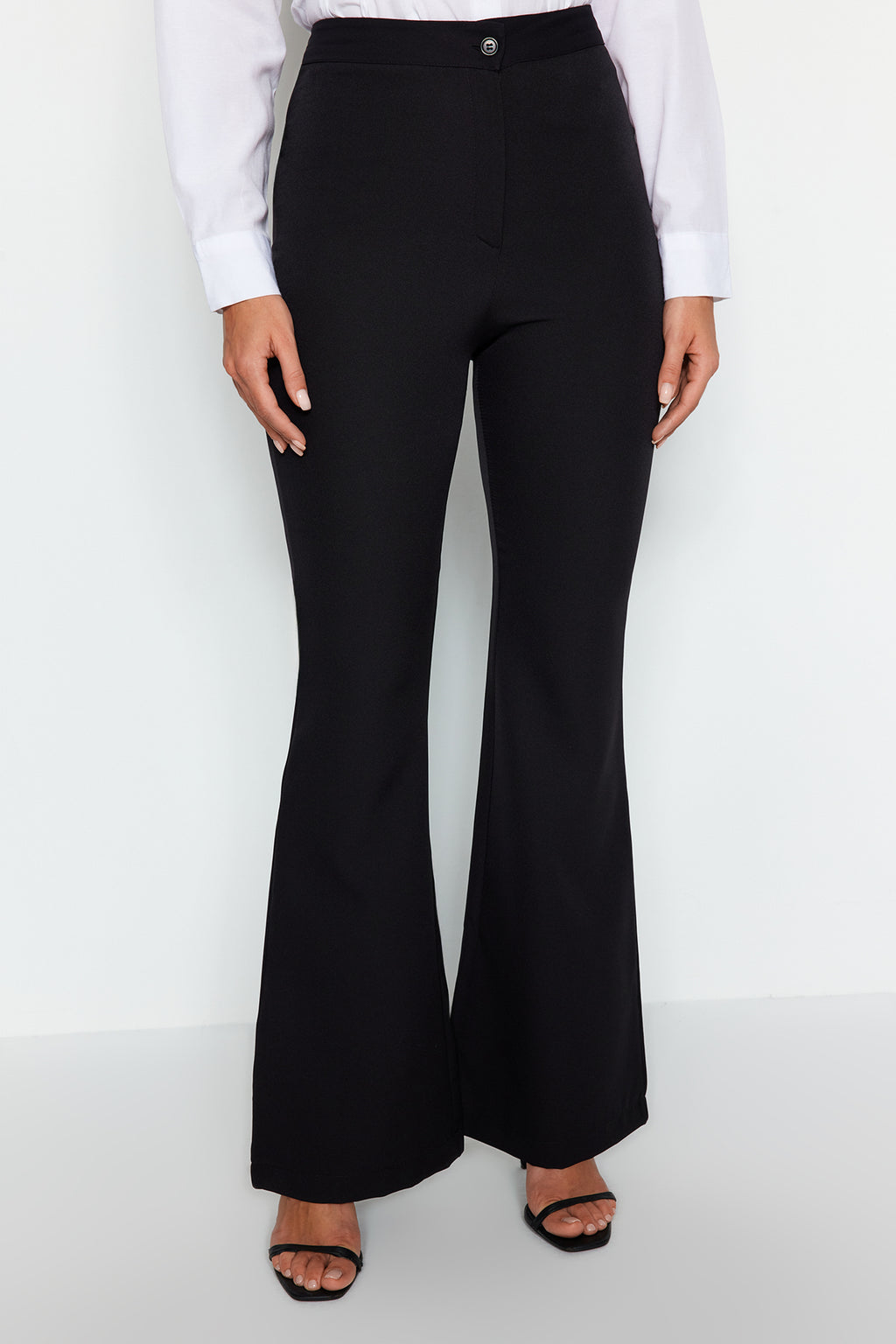 Siyah Flare İspanyol Paça Yüksek Bel Bootcut Dokuma Kumaş Pantolon TWOAW20PL0094