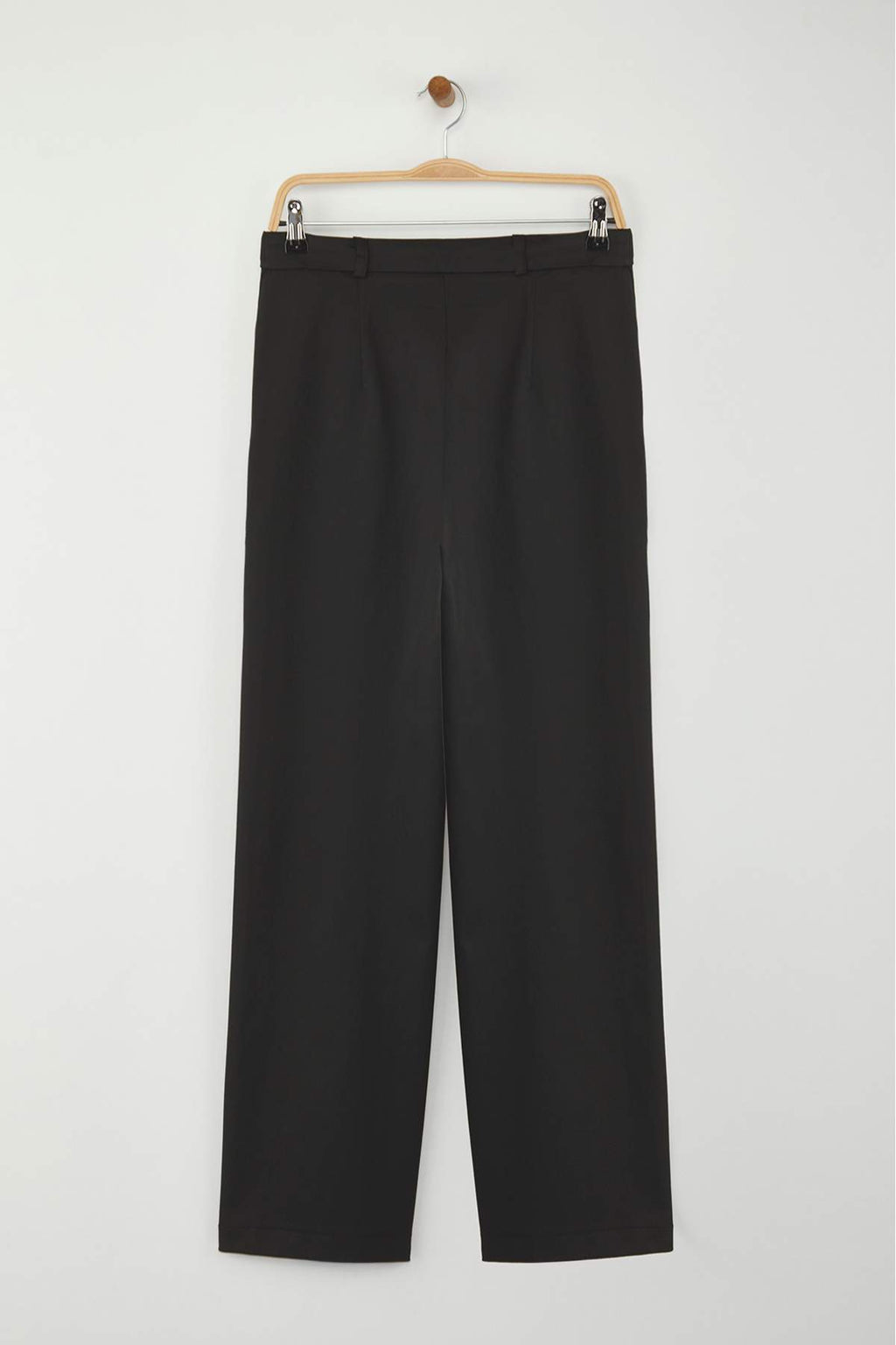 Trendyolmilla Wardrobe Essentials Siyah Bağcıklı Kışlık Tuşeli Rahat Kumaş Geniş Paça Pantolon | TWOAW26PL00012