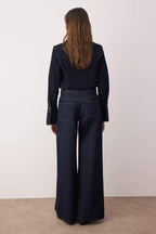 Koyu Mavi Yüksek Bel Gül Kemer Detaylı Wide Leg Jeans TWOAW26JE00171