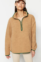 Trendyolmilla Beyaz Peluş Örme Spor Sweatshirt THMAW23SW00021