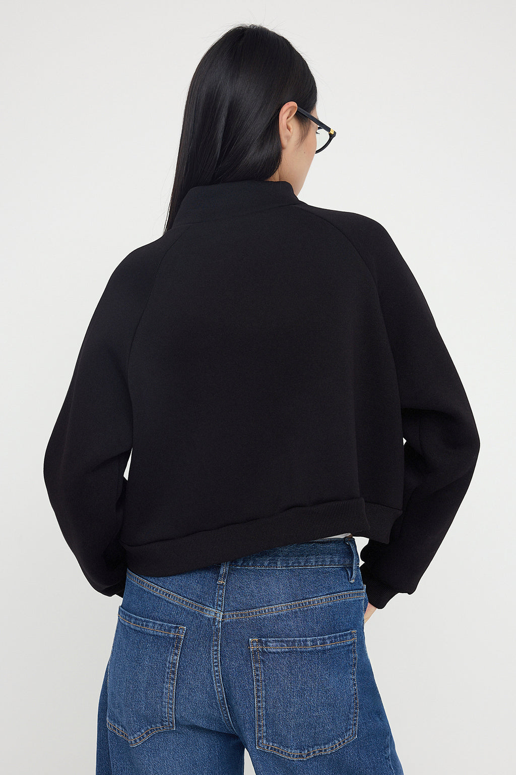 Trendyolmilla Siyah Regular/Normal Kalıp Fermuarlı Dik Yaka Kalın İçi Polarlı Örme Sweatshirt TWOAW26SW00017