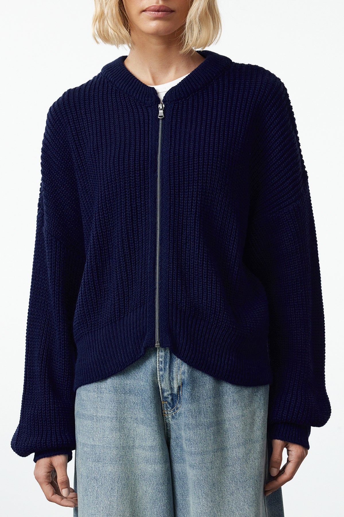 Trendyolmilla Indigo Geniş Kalıp Bomber Yaka Fermuarlı Triko Hırka TWOAW24HI00153