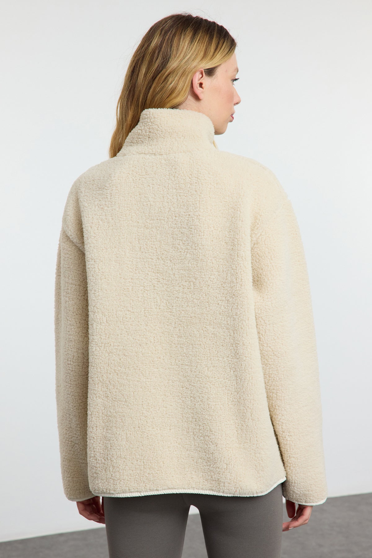 Trendyolmilla Winter Essentials Indigo Kalın Polar Fermuarlı Dik Yaka Cepli Örme Sweatshirt TWOAW24SW00071