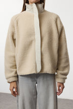 Trendyolmilla Koyu Kahverengi Peluş Regular/Normal Kalıp Dokuma Garnili Fermuarlı Örme Sweatshirt TWOAW25SW00139