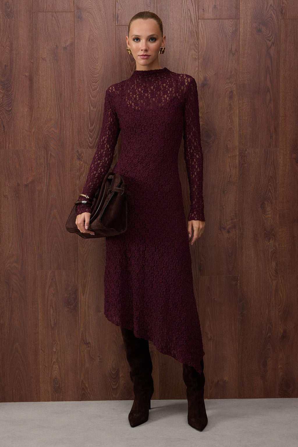 Trendyolmilla Özel Koleksiyon Mürdüm Düz Asimetrik Bodycon/Vücuda Oturan Maxi Örme Dantel Elbise TWOAW26EL00057