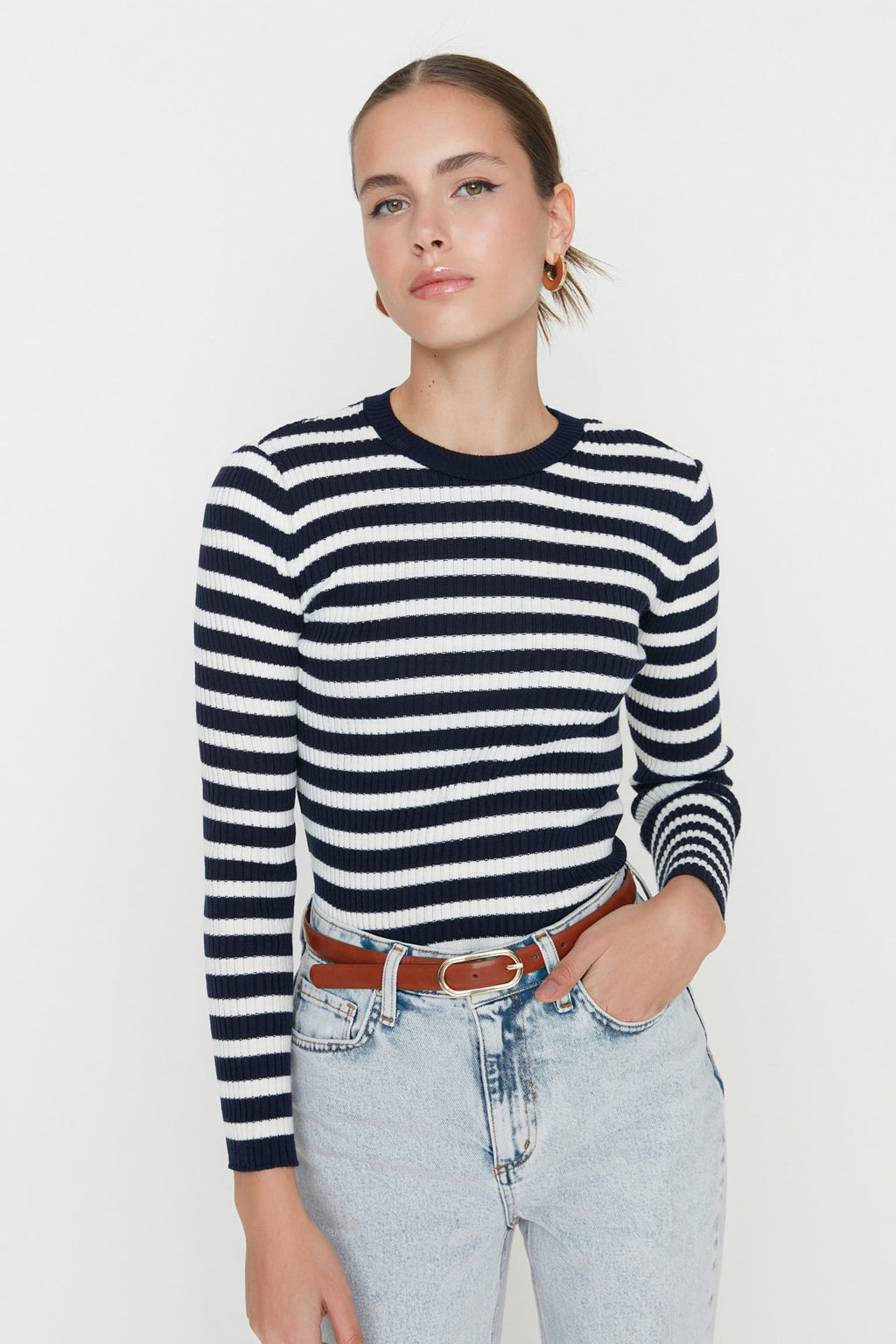 Trendyolmilla Lacivert Basic Çizgili Triko Kazak TWOAW21KZ0942