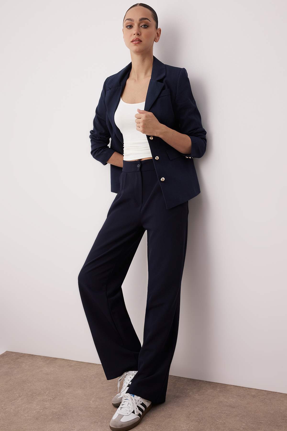 Trendyolmilla Lacivert Wide Leg/Geniş Paça Dokuma Kumaş Pantolon TWOAW22PL0139