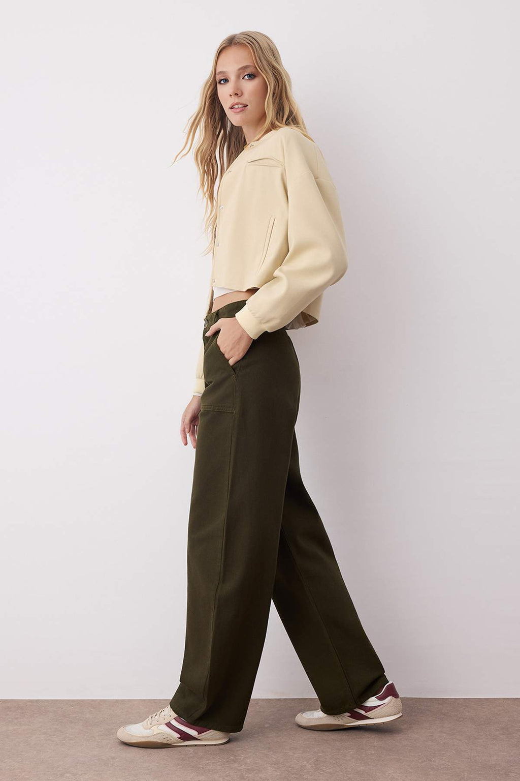 Trendyolmilla Siyah Barrel Kalıp %100 Pamuk Gabardin Pantolon TWOAW26PL00084