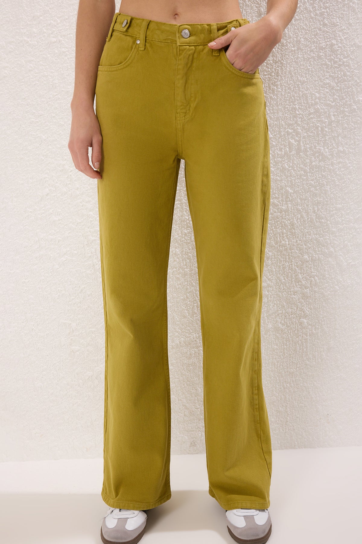 Trendyolmilla Yağ Yeşili Bel Detaylı Yüksek Bel Wide Leg Pantolon TWOAW25JE00039