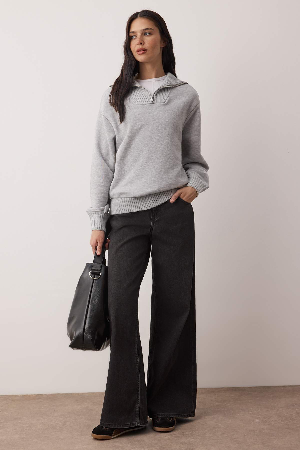 Gri Triko Garnili Düz Relaxed/Rahat Kalıp Örme Sweatshirt TWOAW26SW00234 Secondary image