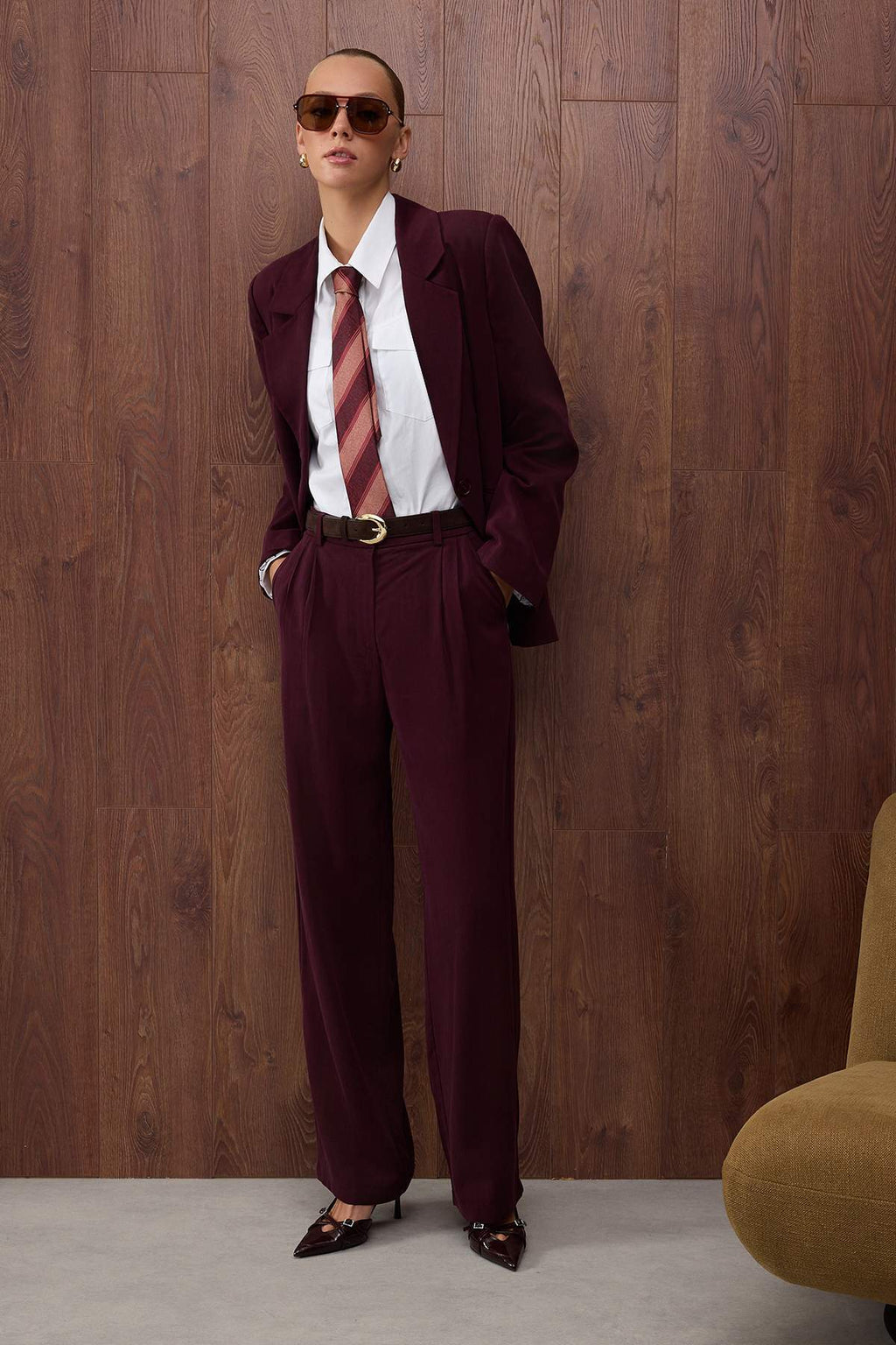 Özel Koleksiyon Mürdüm Düz Paça/Straight Dokuma Yumuşak Kumaş Pantolon TWOAW26PL00123