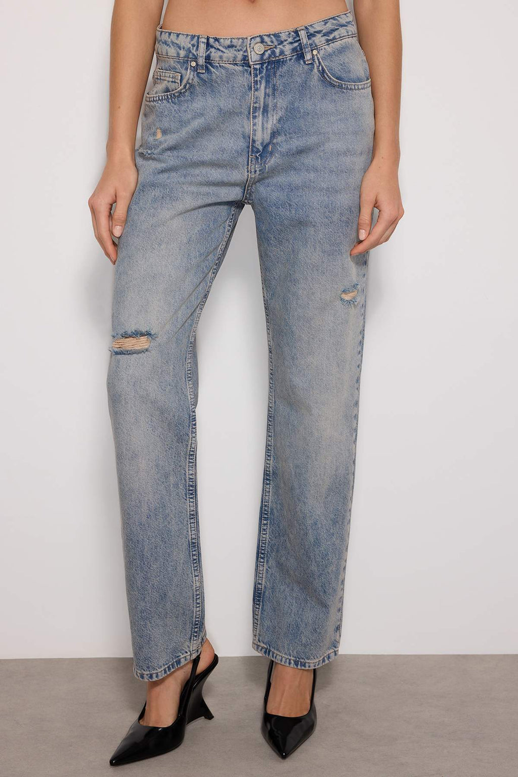 Mavi Yırtıklı Yüksek Bel Düz Kesim Straight %100 Pamuk Non-Stretch Jeans TWOAW24JE00033