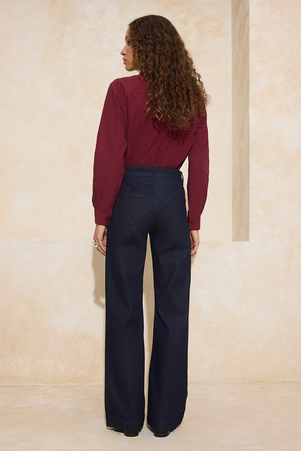 Trendyolmilla Lacivert Yüksek Bel Cep Detaylı Raw Wide Leg Jeans TWOAW26JE00231