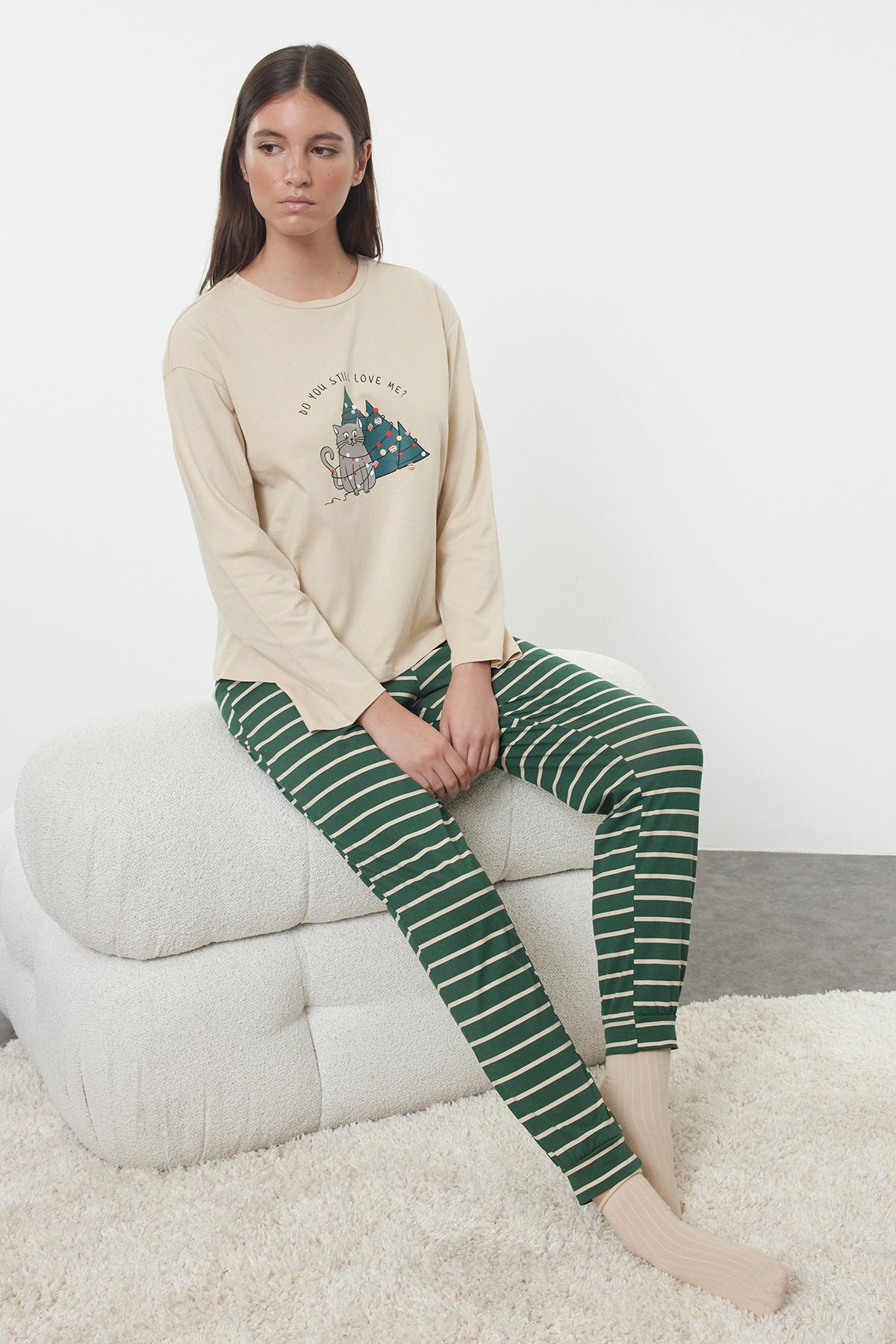 Trendyolmilla Kadın Couple/Çift Lacivert %100 Pamuklu Çizgili Yılbaşı Temalı Örme Pijama Takımı THMAW25PT00164