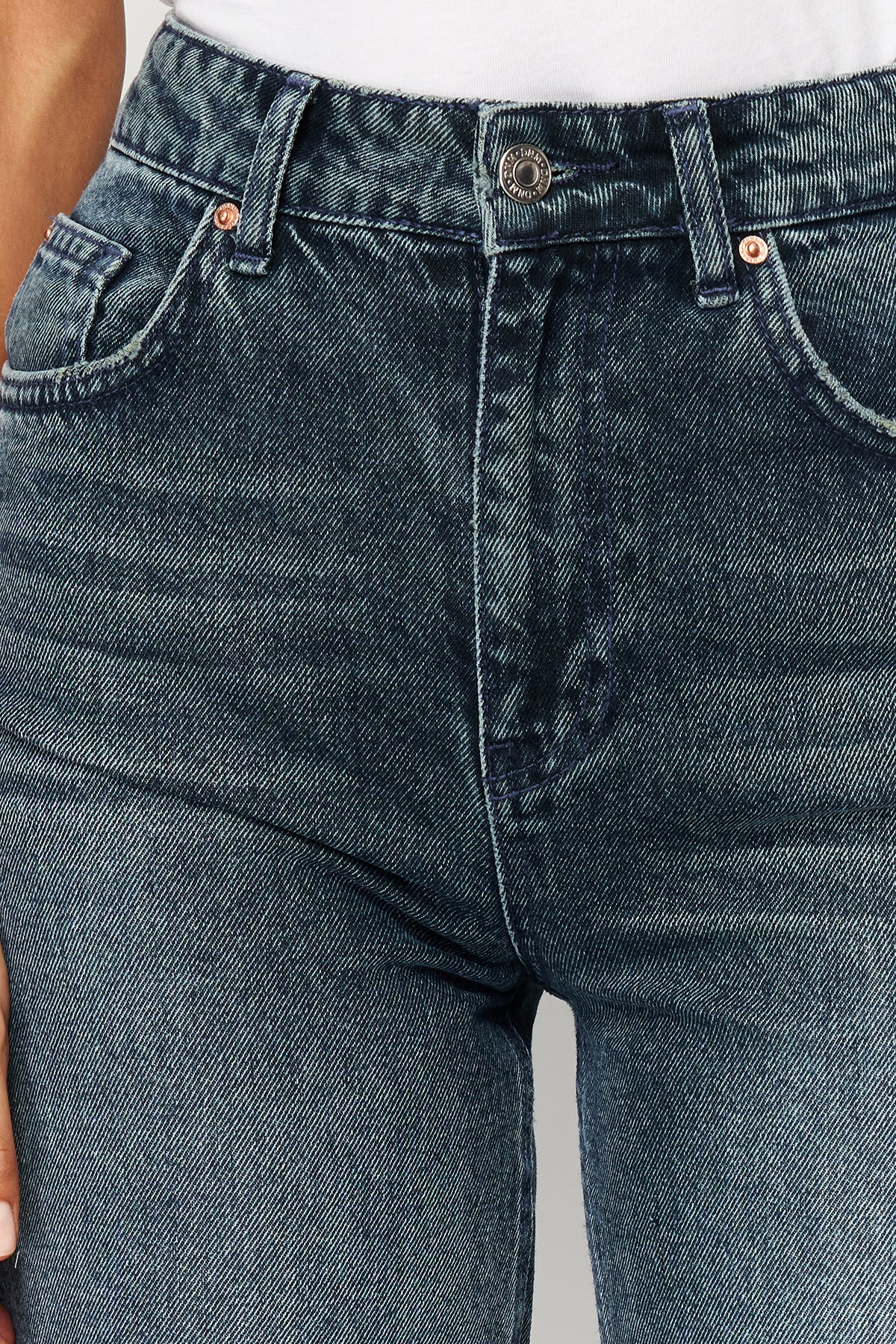 Trendyolmilla Ekru Yüksek Bel Wide Leg Jeans TWOSS24JE00080