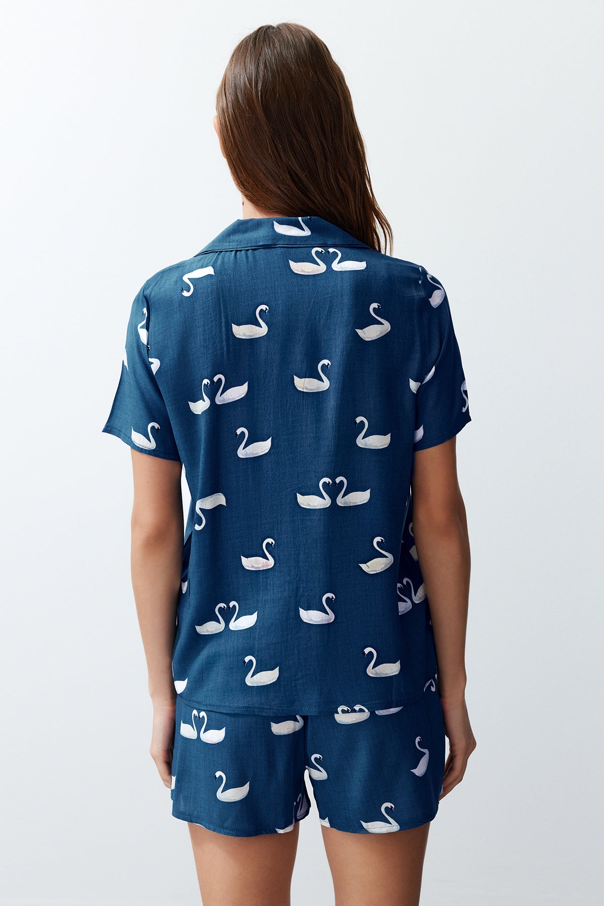 Lacivert Hayvan Desenli Viskon Şortlu Dokuma Pijama Takımı THMSS24PT00151
