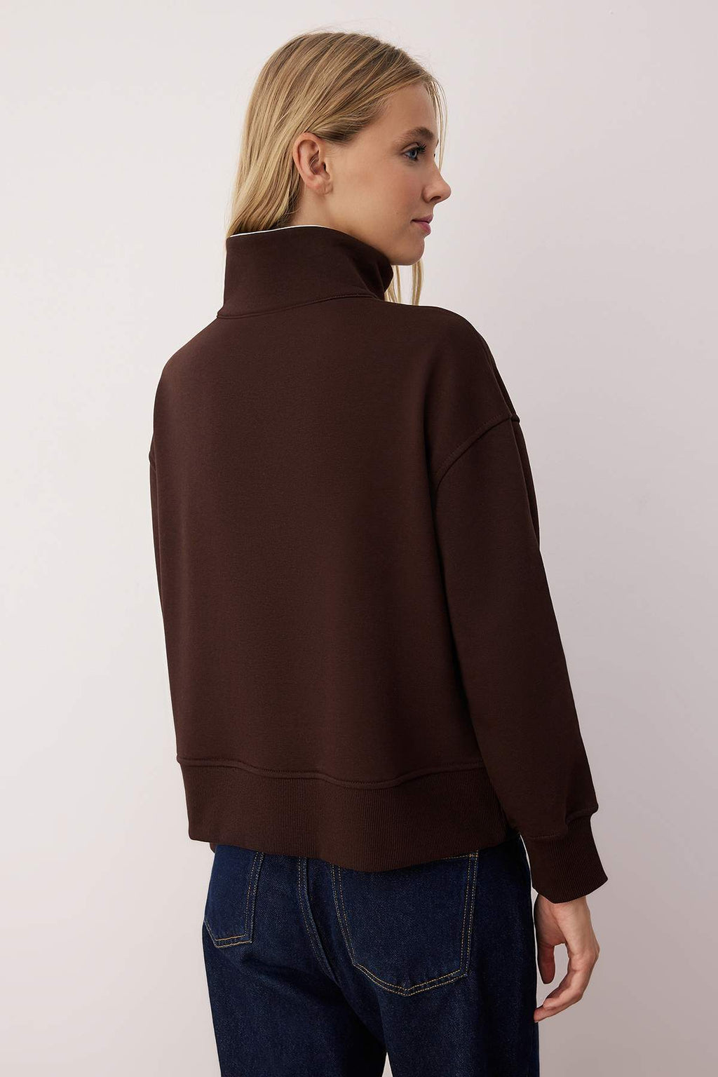 Trendyolmilla Bordo Fermuarlı Polo Yaka Şerit Detaylı Regular/Normal Kesim Örme Sweatshirt TWOAW26SW00034
