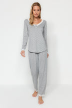 Gri Puantiyeli Dantelli Tshirt-Pantolon Örme Pijama Takımı THMAW24PT00182
