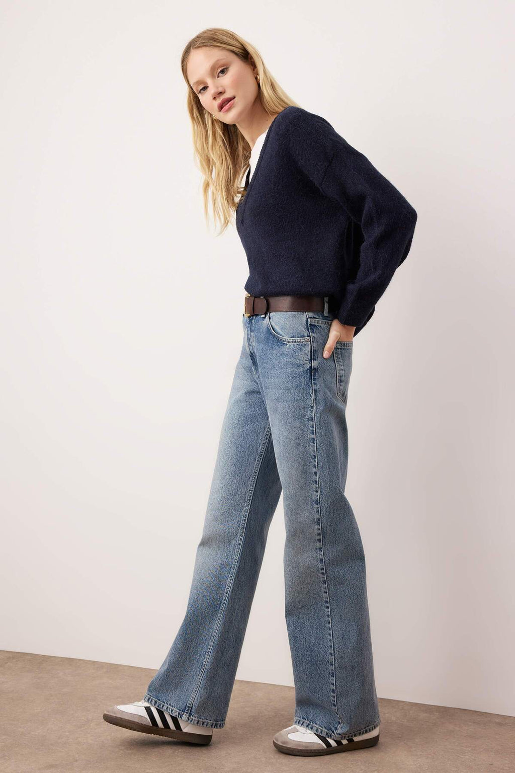Trendyolmilla Açık Mavi Premium Yüksek Bel Wide Leg Jeans TWOSS25JE00089