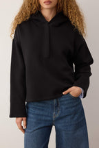 Trendyolmilla Siyah Kalın İçi Polarlı Yarım Pat Fermuarlı Oversize Kapüşonlu Örme Sweatshirt TWOAW26SW00060